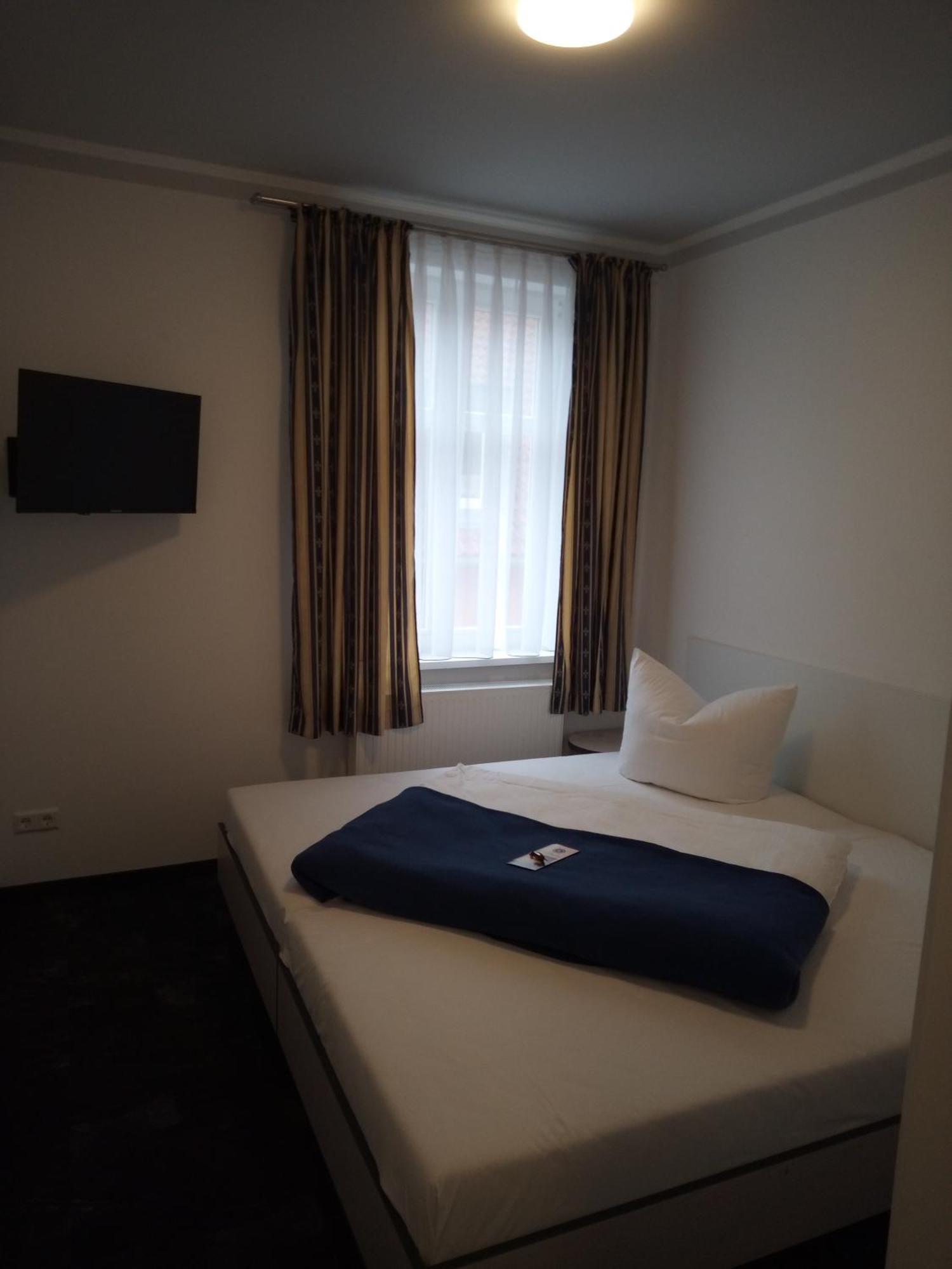 Hotel Zur Kulturweberei Finsterwalde Δωμάτιο φωτογραφία